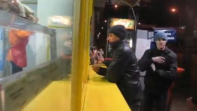 робин в воронеже или как познакомится с продавщицей смотреть онлайн