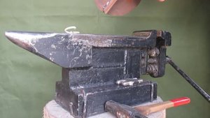 тиски  наковальня