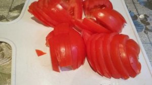 Салат с красным луком, помидорами и огурцами