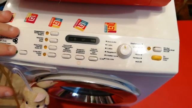 Детская стиральная машинка Miele. Обзор. С наступающим! смотреть онлайн