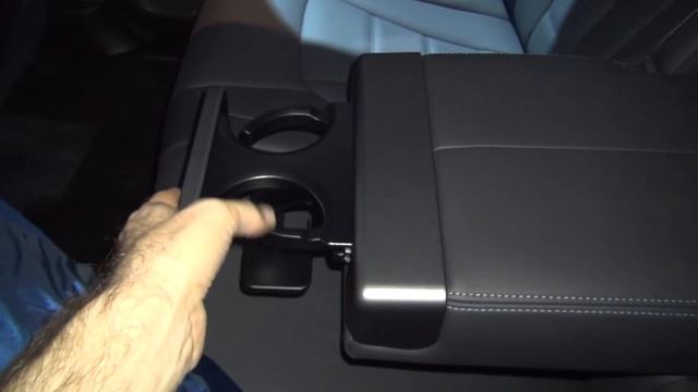 SsangYong Rexton Sapphire 2.2 e-Xdi 220 181 hp (2018) Exterior and Interior