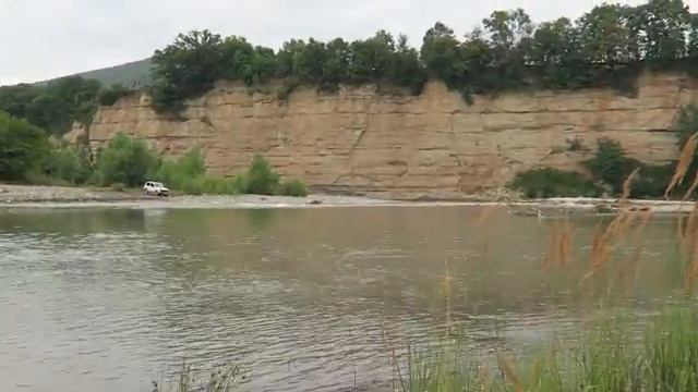 Отдых в Адыгее в поселке Каменномостский на реке Белая смотреть онлайн