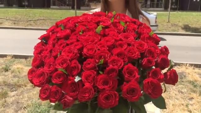 Букет «101 роза Престиж» смотреть онлайн