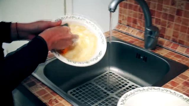 Как отмыть тарелки. Средство для мытья посуды 