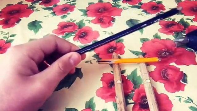 как сделать подставку для книги(обжег палец).