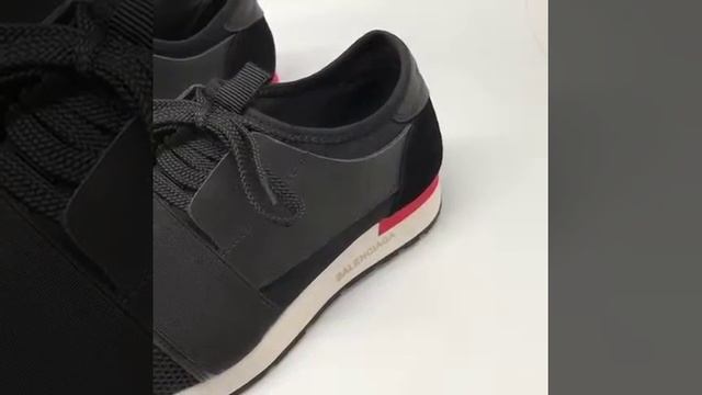 Кроссовки женские Balenciaga смотреть онлайн
