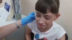 Как мне прокалывали уши? Вот/??