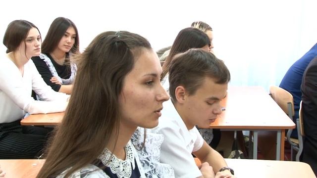 Уроки, "капустник", новый год. 11 класс. Школа №10 г. Новоалтайска. 2019 год смотреть онлайн