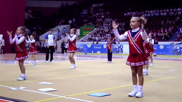 ТриСтарс Cheerleading Team смотреть онлайн