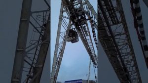 Решил заснять раритетный  козловой кран.