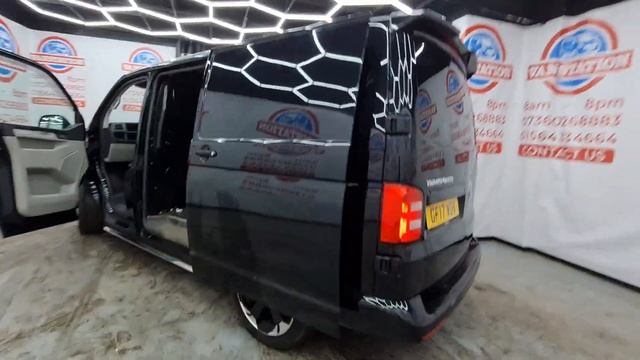 Gf17wdv 2017 VOLKSWAGEN TRANSPORTER T30 SWB DIESEL 2.0 TDI BMT 150 Highline Van DSG смотреть онлайн