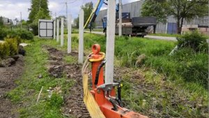 Железобетонные сваи 4м под забор вбиты идеально