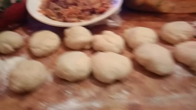 Побалую своих мужичков сдобой.И вообще печь выгодно. смотреть онлайн