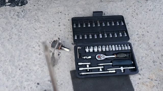 Замена лампы ПТФ на RANGE ROVER SPORT 2005-2009 смотреть онлайн