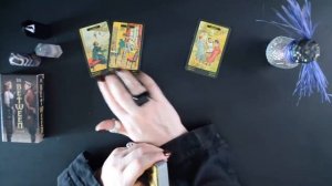 Что сейчас у него происходит с соперницей? Какие у него планы на вас и на нее? ?%?