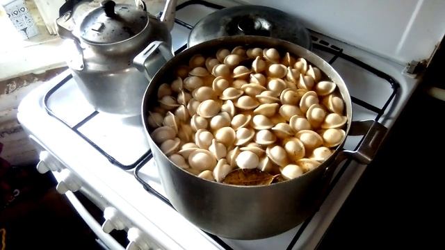 Обзорчик. Пельмени с Магнита. Варим. смотреть онлайн