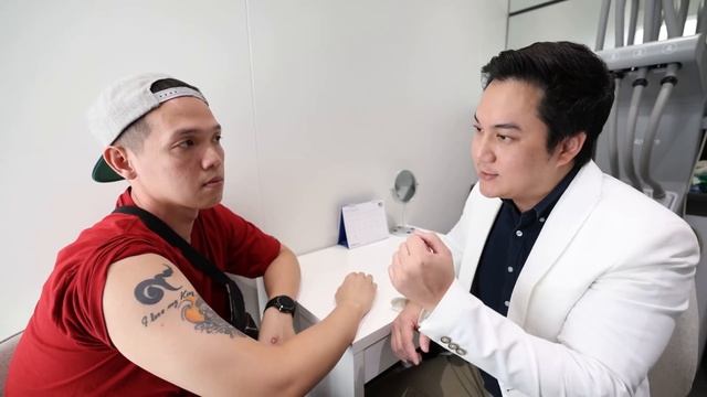 รีวิวลบรอยสักครั้งแรกในชีวิต ลบทั้งตัวเลย!!! смотреть онлайн